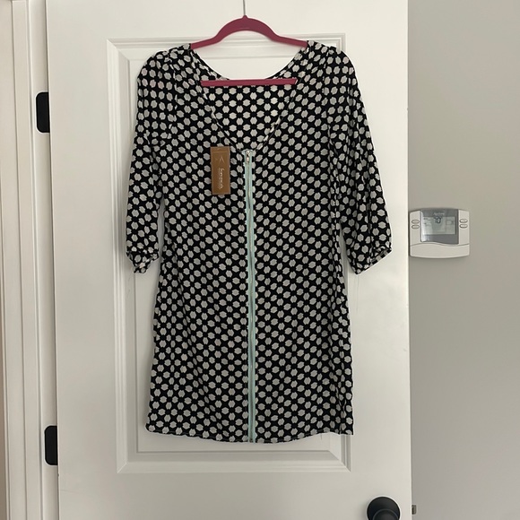 Black and white long sleeve dress - Picture 1 of 3